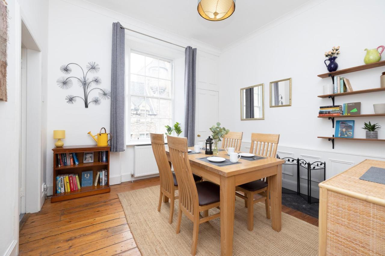 شقة Joivy Cosy Flat In The Heart Of إدنبرة المظهر الخارجي الصورة